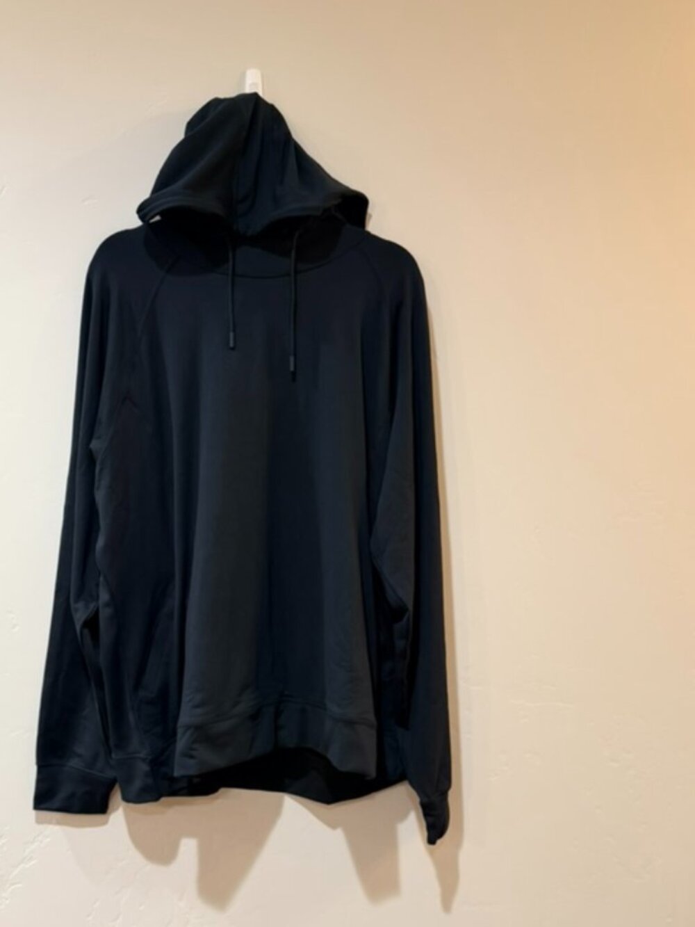 TOMBOYX Cozy Lux Fitted Hoodie in Black Women's 4x TOMBOY X NEW
